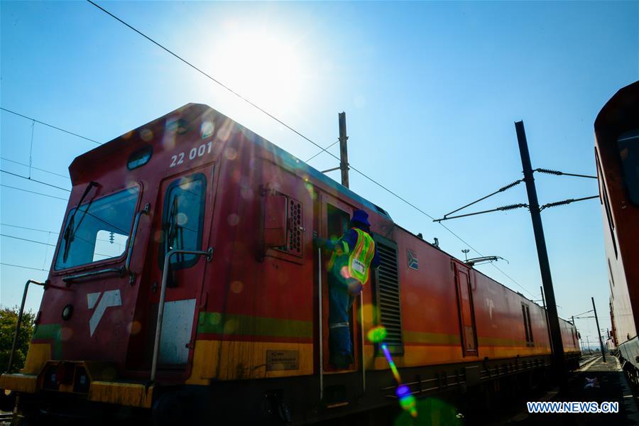 Chinese, South African railway firms exploring new cooperation