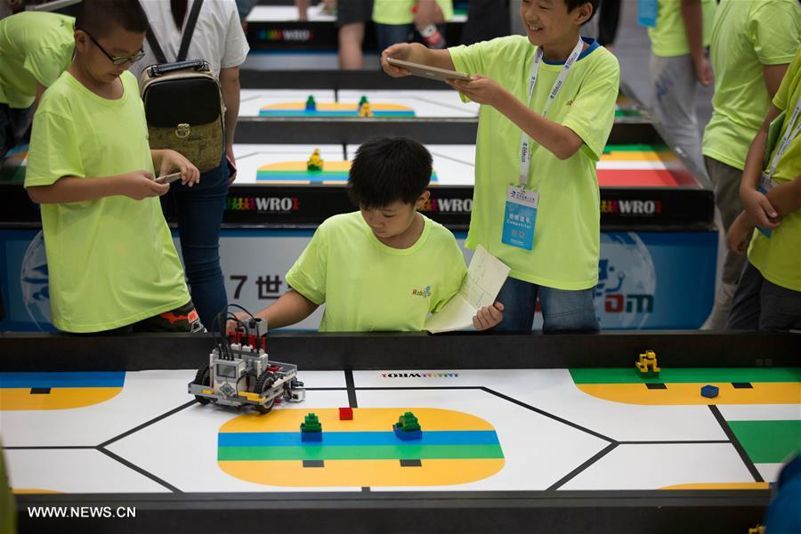 World Robot Conference 2017 kicks off in Beijing