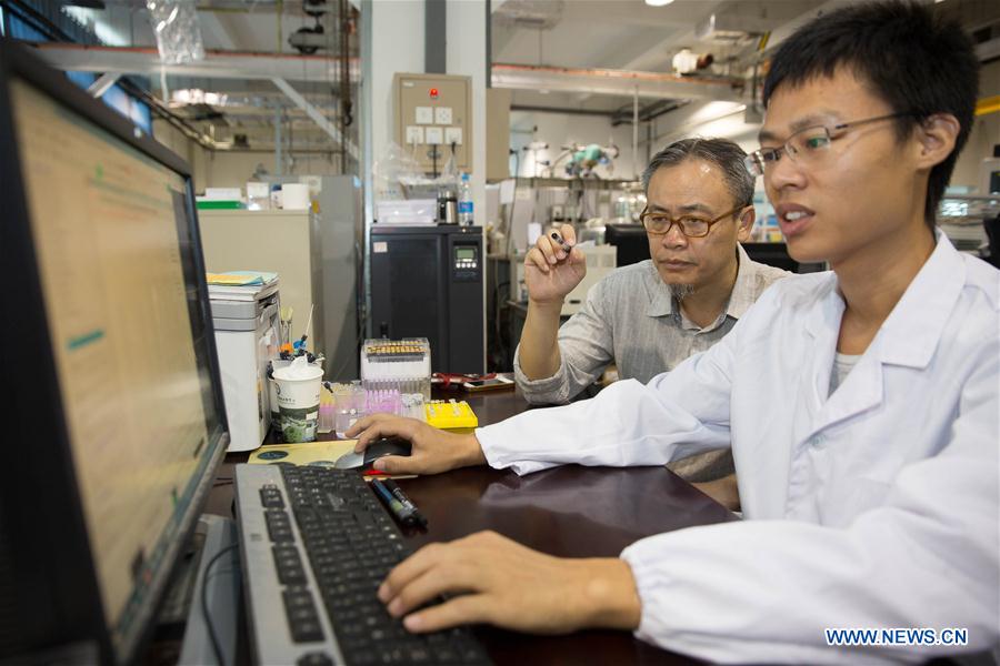 Chinese scholars returned from U.S. start research on 