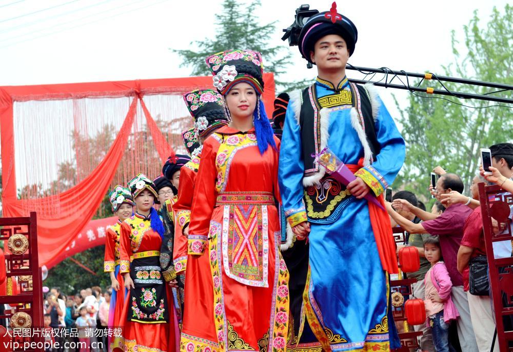 Group wedding of Qiang ethnic group in Shaanxi