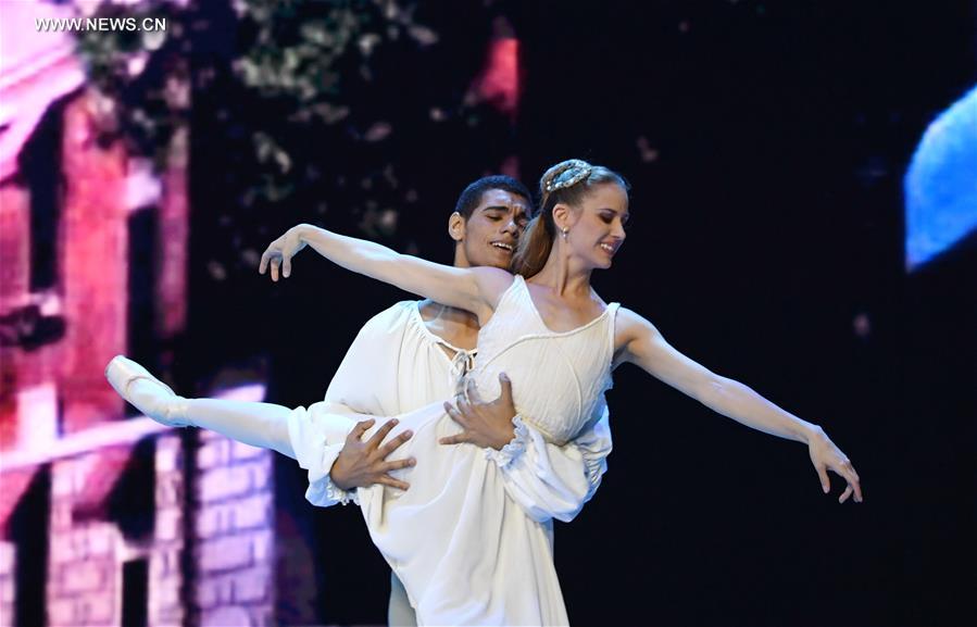 Dancers perform at BRICS Night of Ballet in SE China's Xiamen