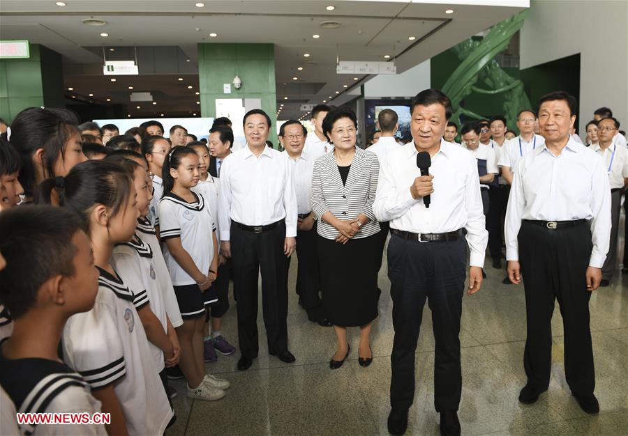 Senior CPC leader stresses popularization of science