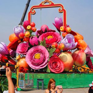 Giant flower basket installed at Tiananmen Square