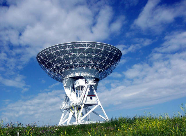 radio telescope