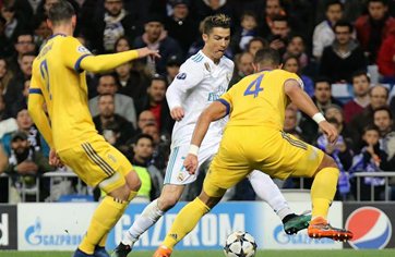 Last second penalty puts Real Madrid into Champions League semi-finals