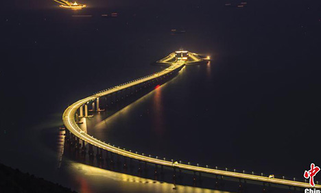 Hong Kong-Zhuhai-Macao Bridge shines at night