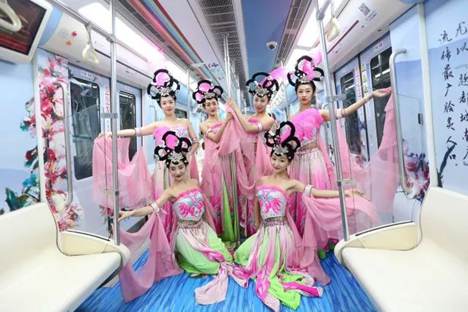 Subway cars decorated with ancient Chinese cultural elements