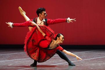 Sixth Shanghai Int'l Ballet Competition closes