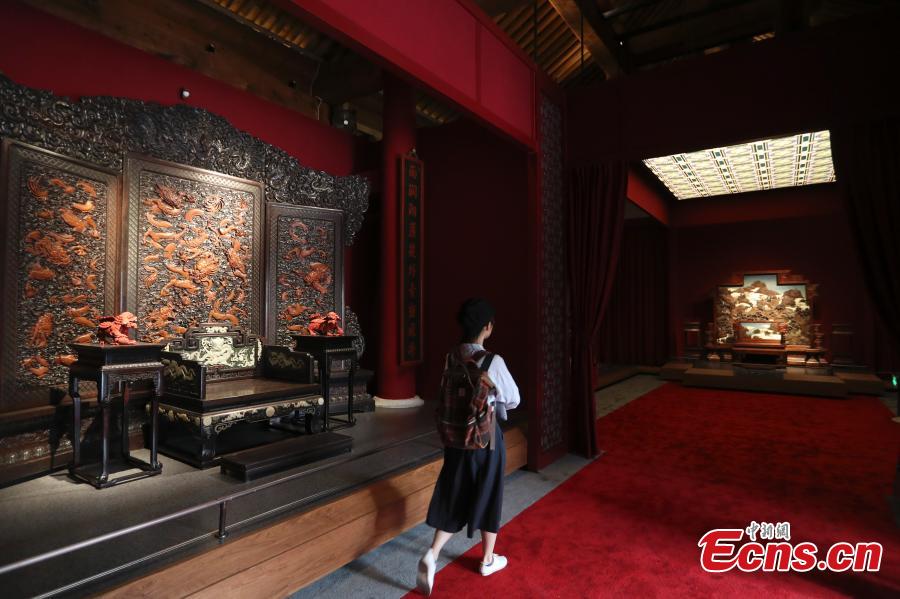 Palace Museum shows 300 pieces of furniture in new exhibition