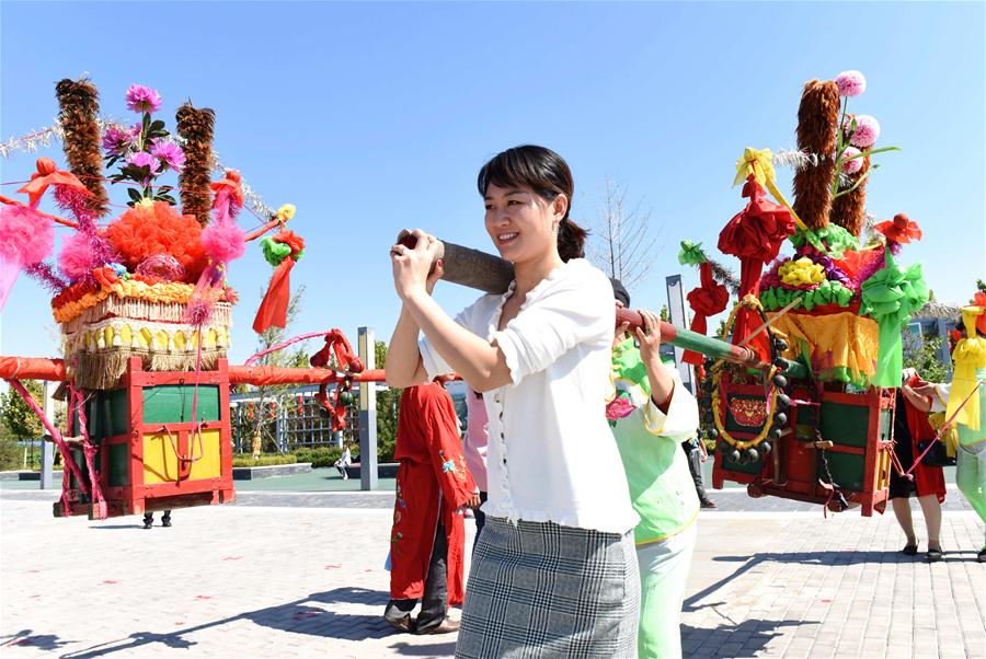 China sees domestic tourism boom during National Day holiday