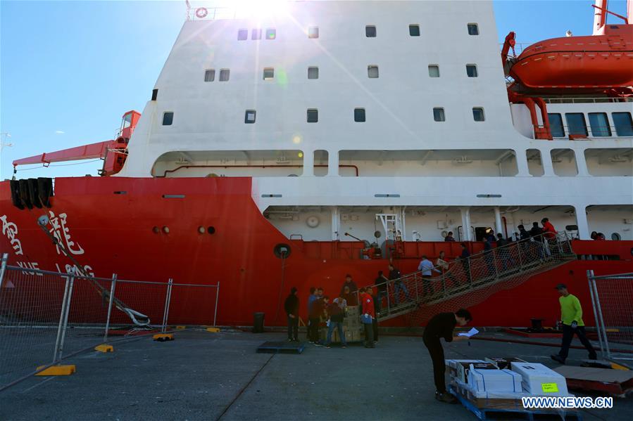 China's icebreaker Xuelong makes port call at Australia's Hobart