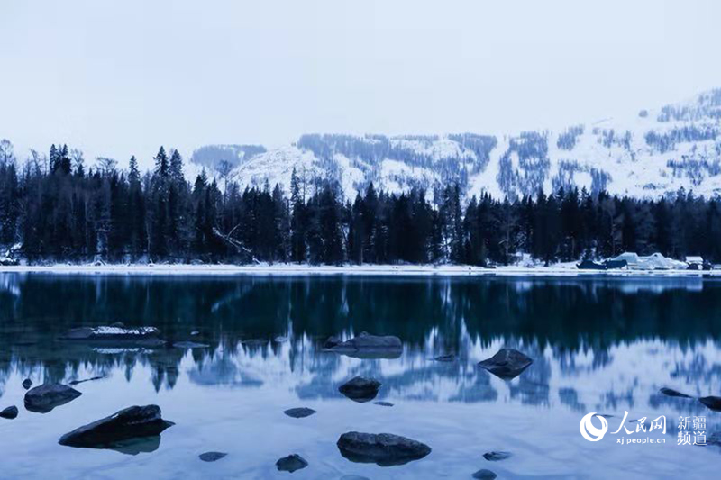 Ice and snow on Kanas Lake