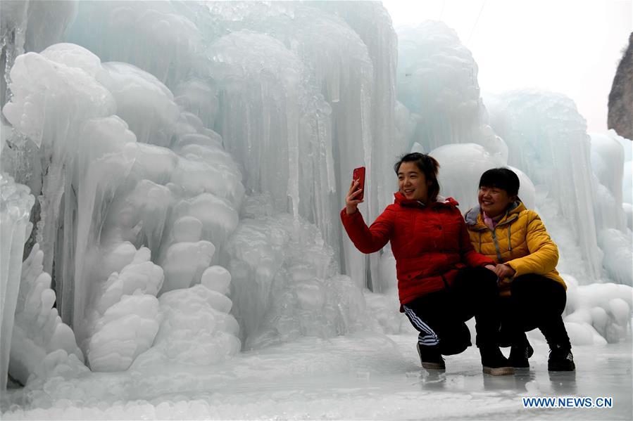 Scenery of frozen waterfall in Mimishui scenic spot in China's Hebei