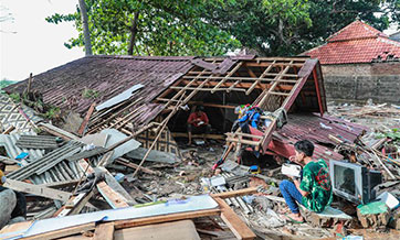 Death toll from Indonesia tsunami climbs to 373 as rescue efforts continue