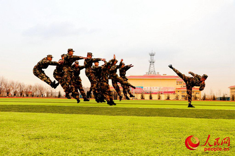 New recruits bid farewell to boot camp with creative photos