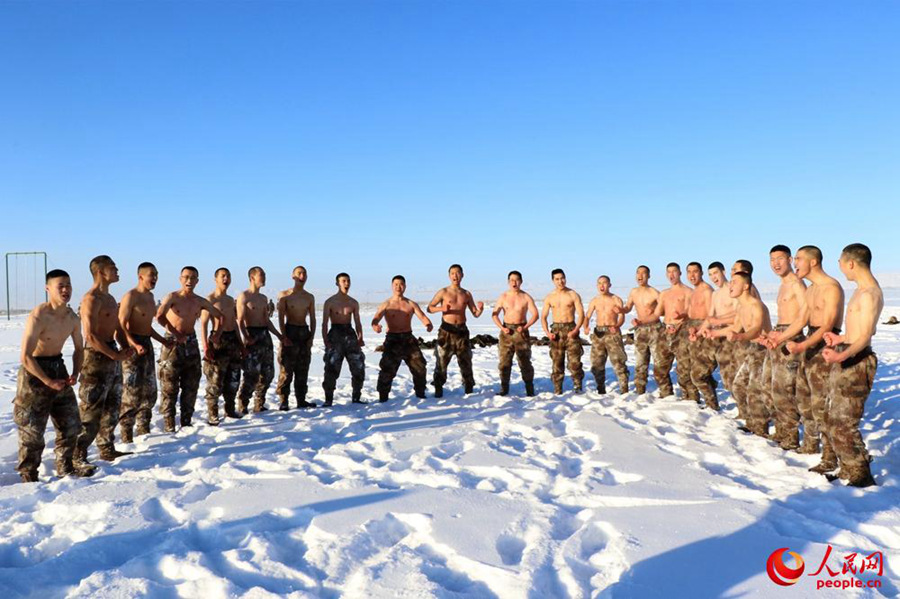 PLA border troops train in freezing temperatures