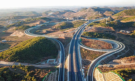 Liupanshui-Weining Highway in SW China opens to traffic