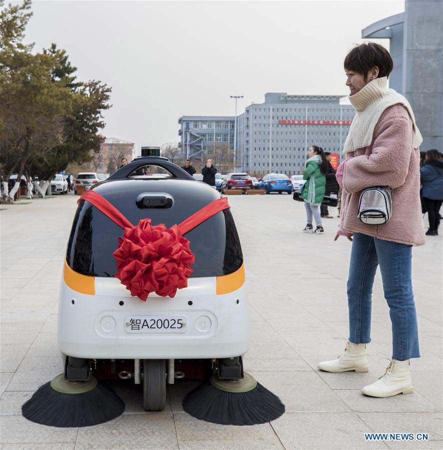 Self-driving sweeper car put into service in Hohhot, N China's Inner Mongolia