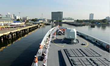 Chinese naval escort fleet pays friendly visit to Philippines