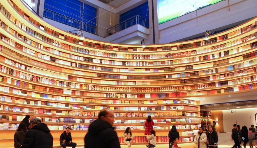 New bookstore in Hohhot attracts visitor's attention