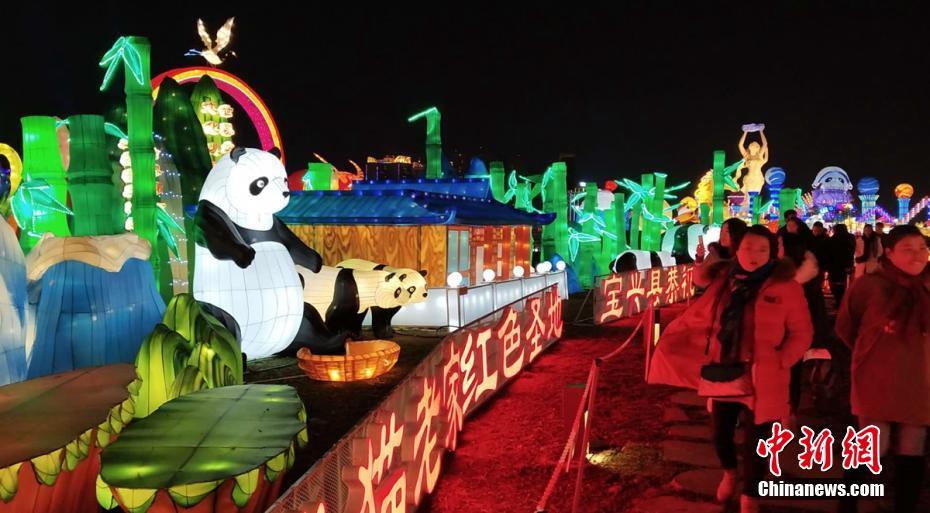 Magnificent giant panda-themed lantern show in southwest China’s Ya’an