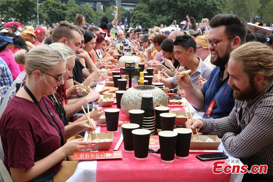 New Guinness World Record: 764 people eat dumplings together