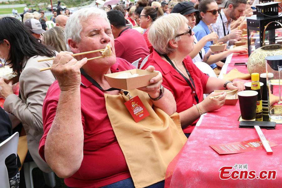 New Guinness World Record: 764 people eat dumplings together