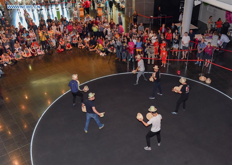 Flash mob show celebrates Chinese Lunar New Year in New Zealand