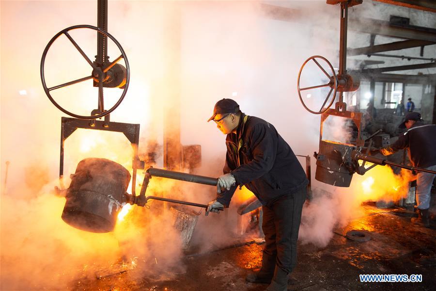 Millions of Chinese return to work as Spring Festival holiday ends