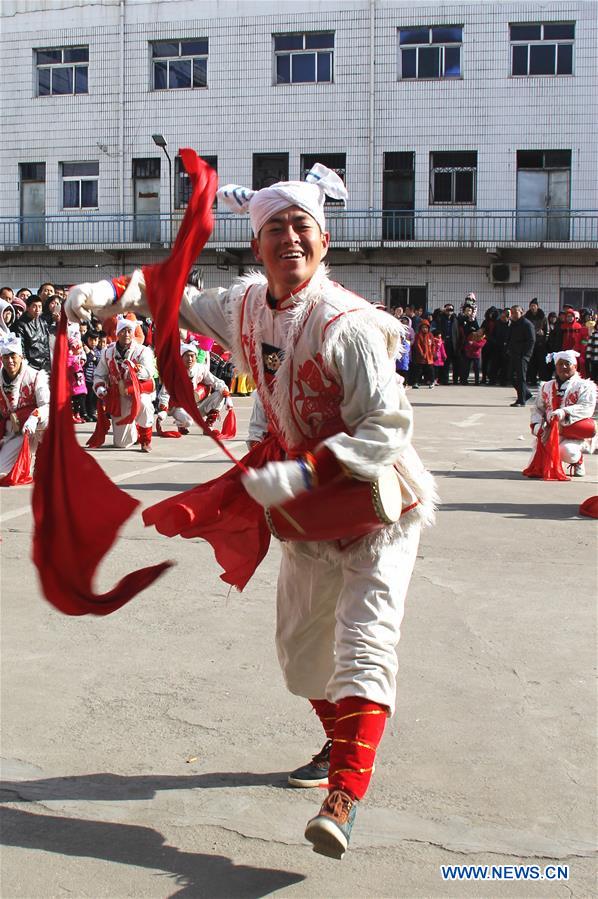 People perform folk dance nationwide during Spring Festival