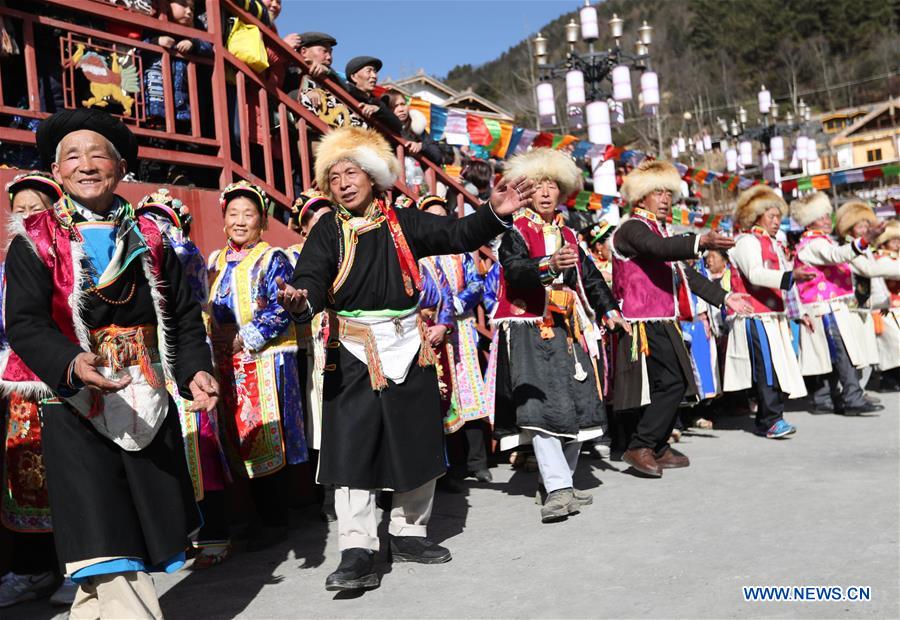 People of Tibetan ethnic group celebrate Shangjiu Festival in SW China