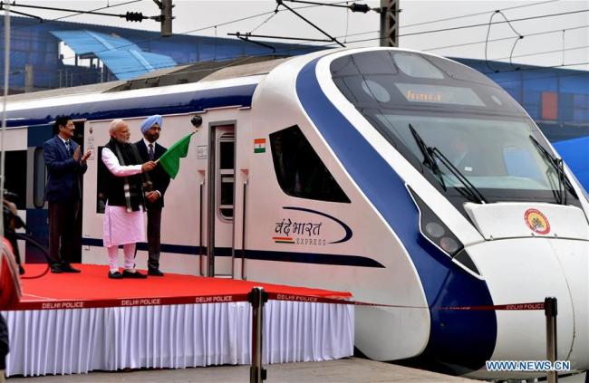 Indian Pm Flags Off Country S First Semi High Speed Train People S Daily Online