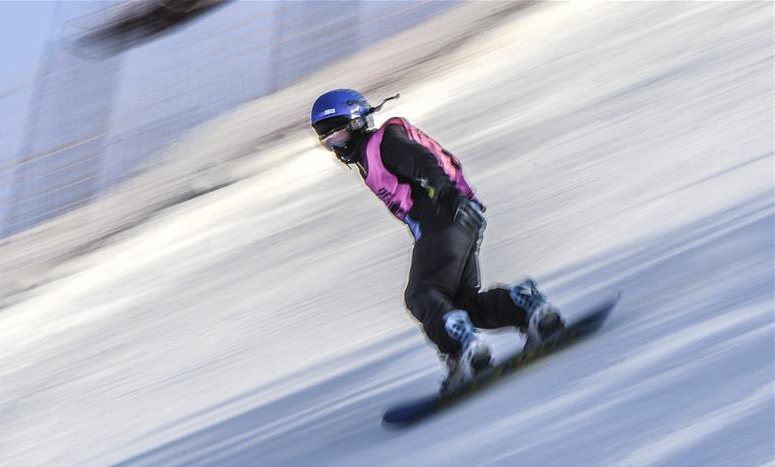More people participate in ice and snow sports as 2022 Winter Olympics draws near