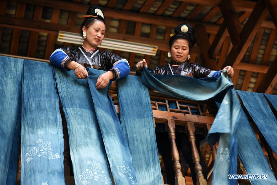 Cultural, creative project provides skill training for women in poverty in Guizhou, SW China