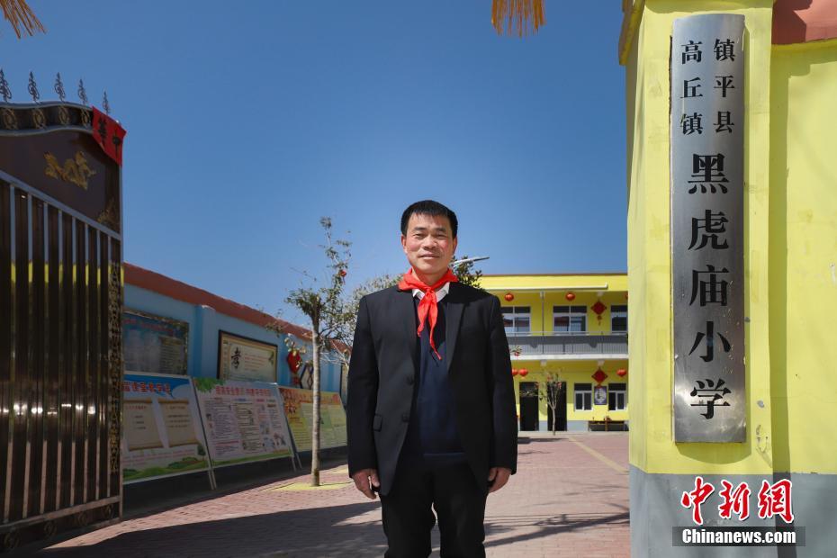 Aviation science enters rural school in central China