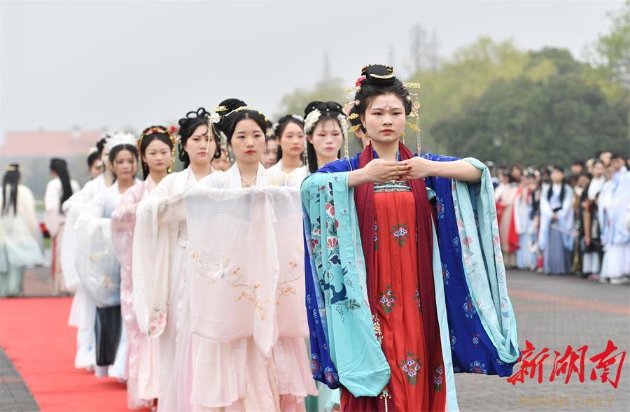 Hua Zhao Festival celebration event on Orange Isle
