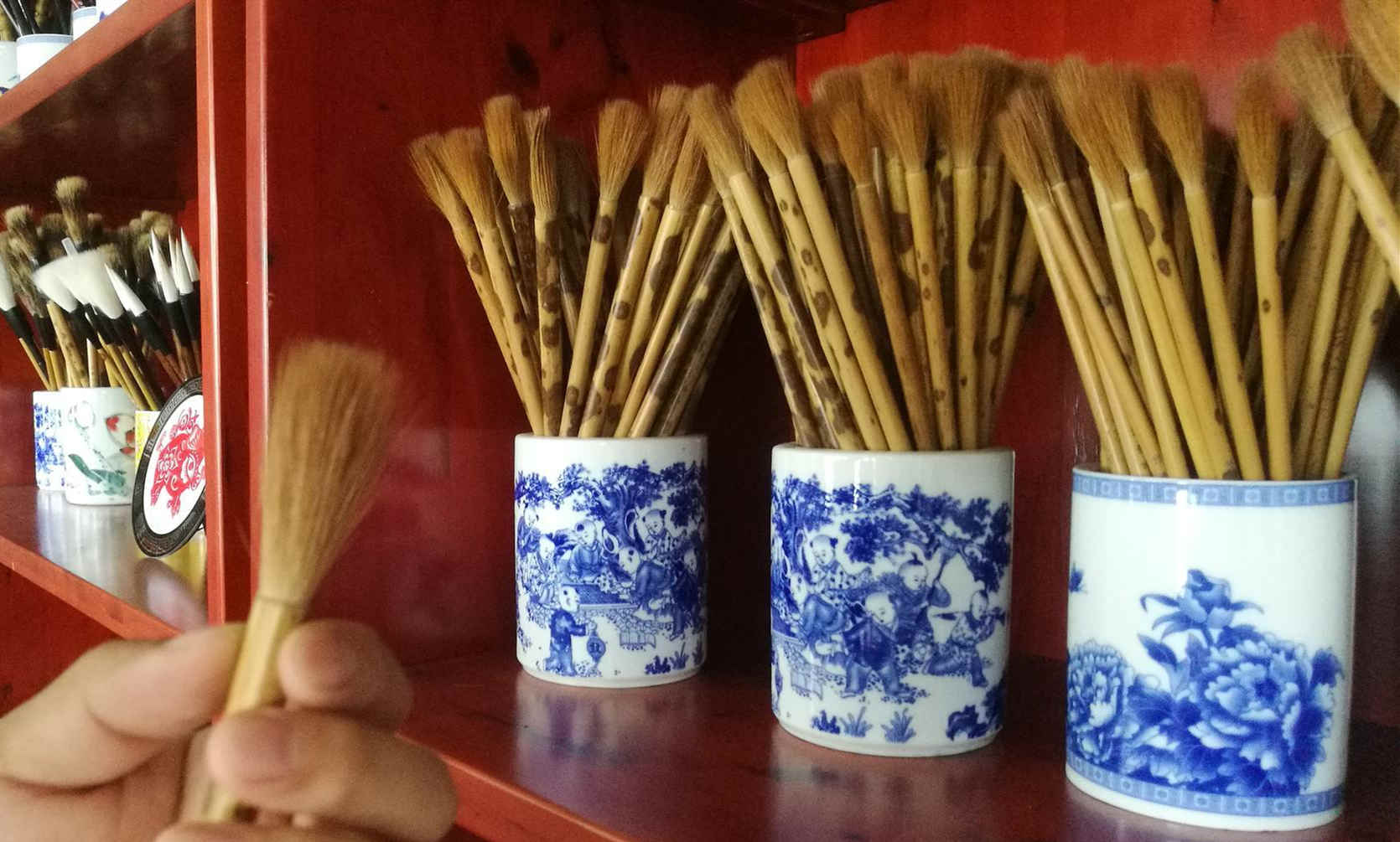 Intangible cultural heritage inheritor revitalizes Chinese writing brush