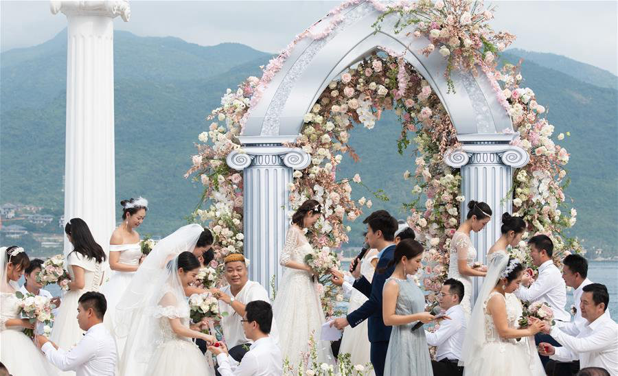 Group wedding ceremony held in Hainan
