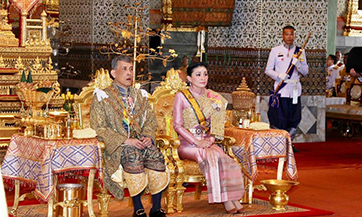Thai King crowned in Grand Palace, becomes rightful head of state
