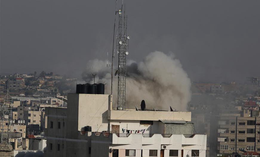 Palestinian rockets kill 4, Israel continues Gaza attacks