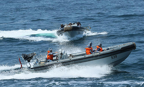 Chinese marines conduct vessel inspection drill