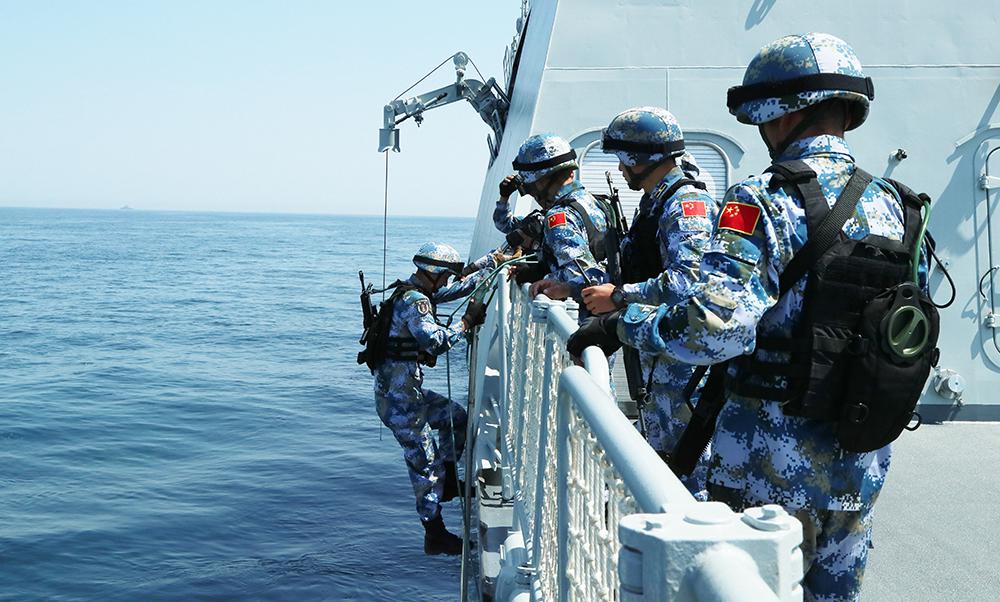 Chinese marines conduct vessel inspection drill