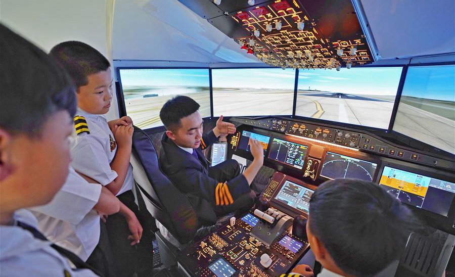 Students attend aviation-themed summer camp in Yunnan
