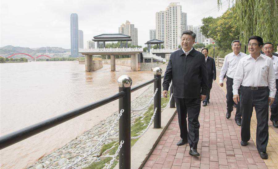 Xi makes inspection tour in Lanzhou, Gansu