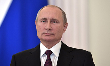 Putin urges U.S. to support extending nuclear arms reduction treaty