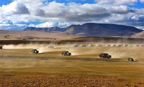 PLA stages air defense drill in Tibet