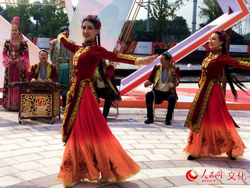 Visual feast from 7th Int'l Festival of the Intangible Cultural Heritage Chengdu