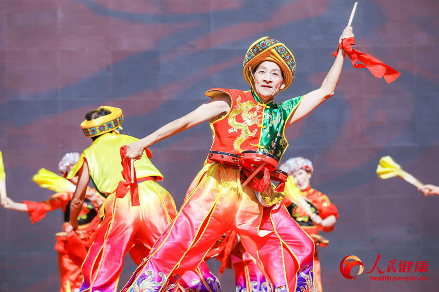 Square dance competition final concludes in Beijing