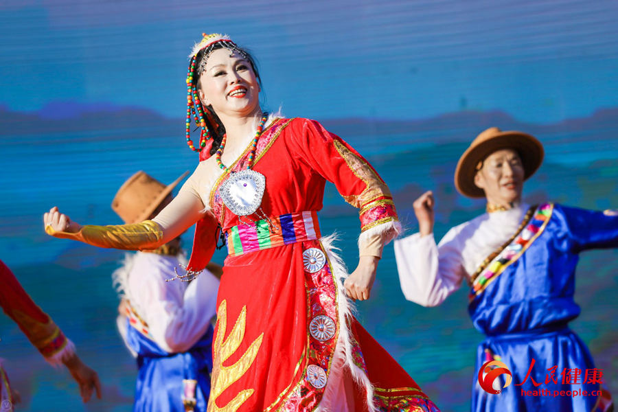 Square dance competition final concludes in Beijing