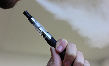 10 mln Chinese aged 15 and above smoke e-cigarettes